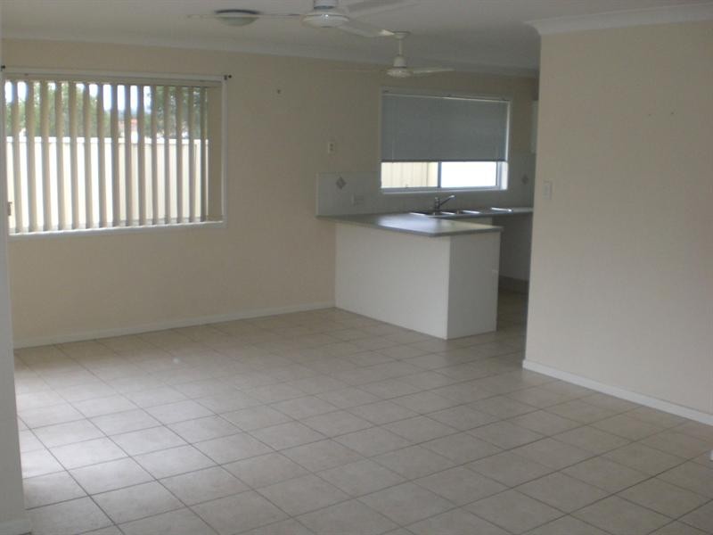 20 Christina Ryan Way, Arundel QLD 4214