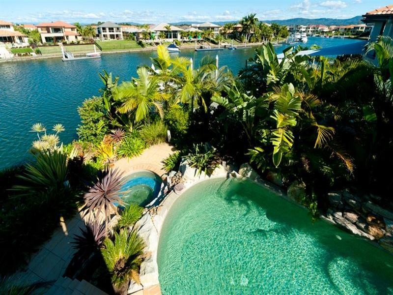 2303 Belmont Circuit East, Hope Island QLD 4212