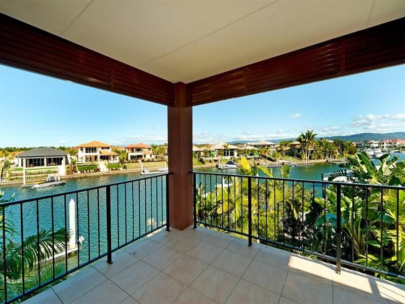 2303 Belmont Circuit East, Hope Island QLD 4212