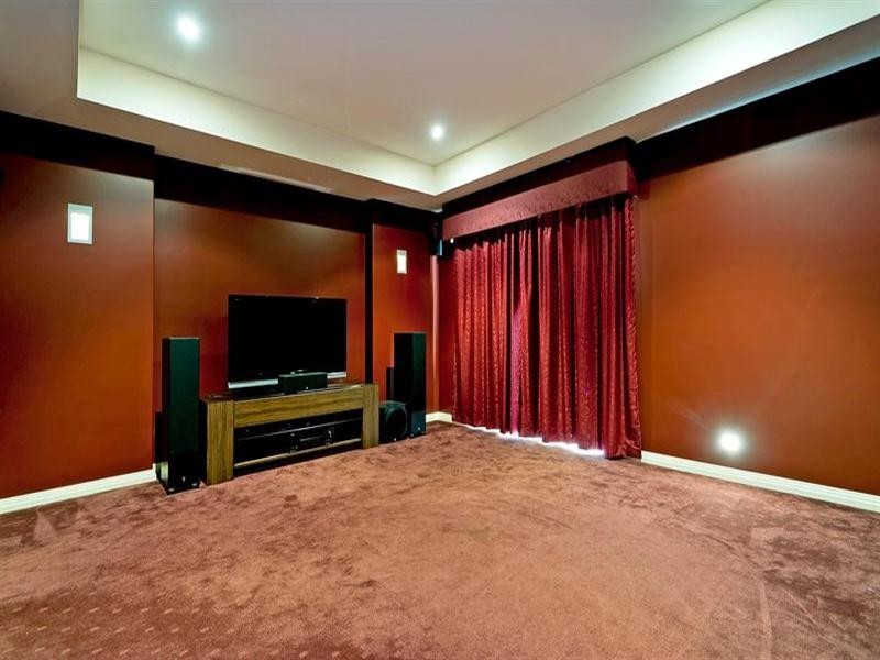 2303 Belmont Circuit East, Hope Island QLD 4212