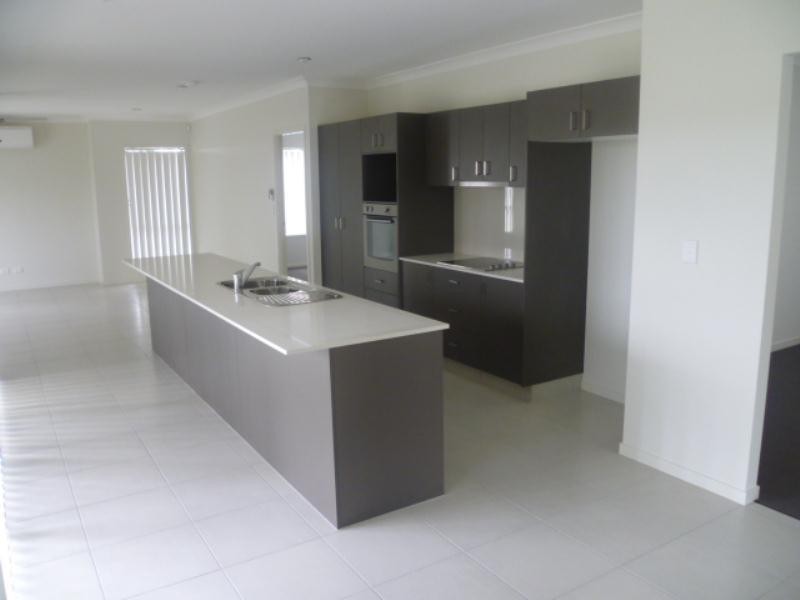 14 Dayflower, Upper Coomera QLD 4209