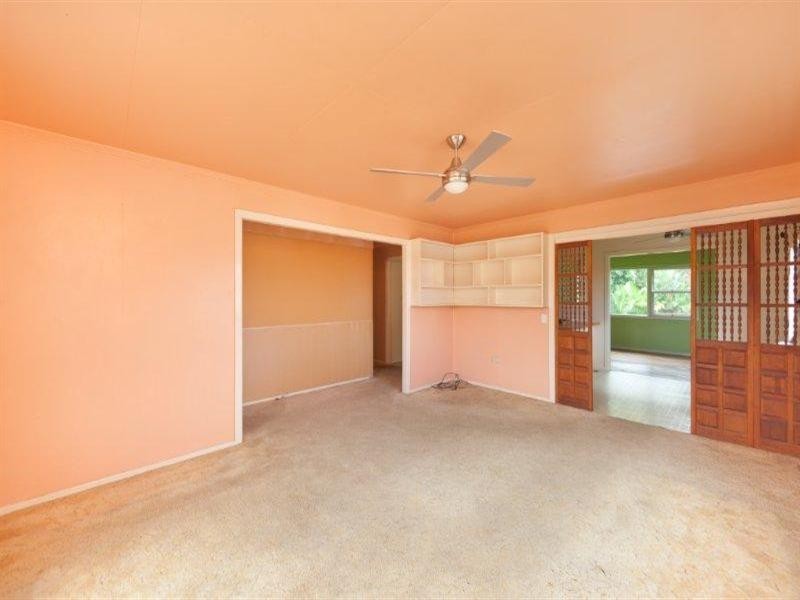 3 Saltash Street, Labrador QLD 4215