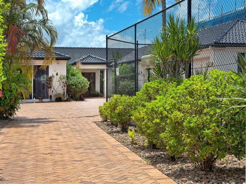 Broadbeach Waters QLD 4218