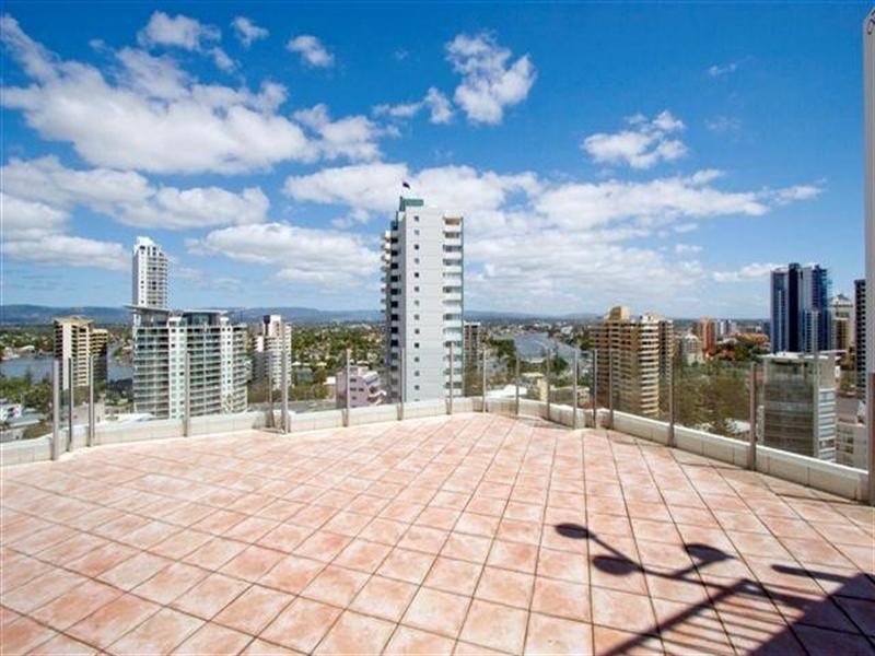 3 Garfield Terrace, Surfers Paradise QLD 4217