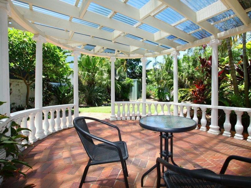 15 Marseille Court, Sorrento QLD 4217