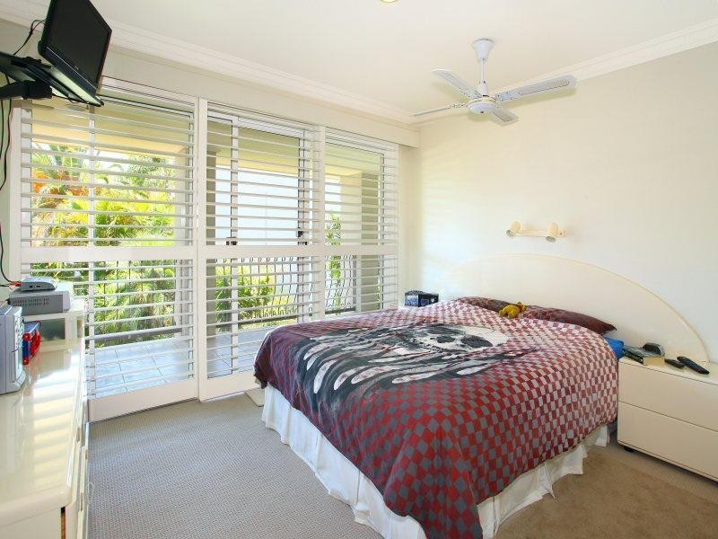 15 Marseille Court, Sorrento QLD 4217