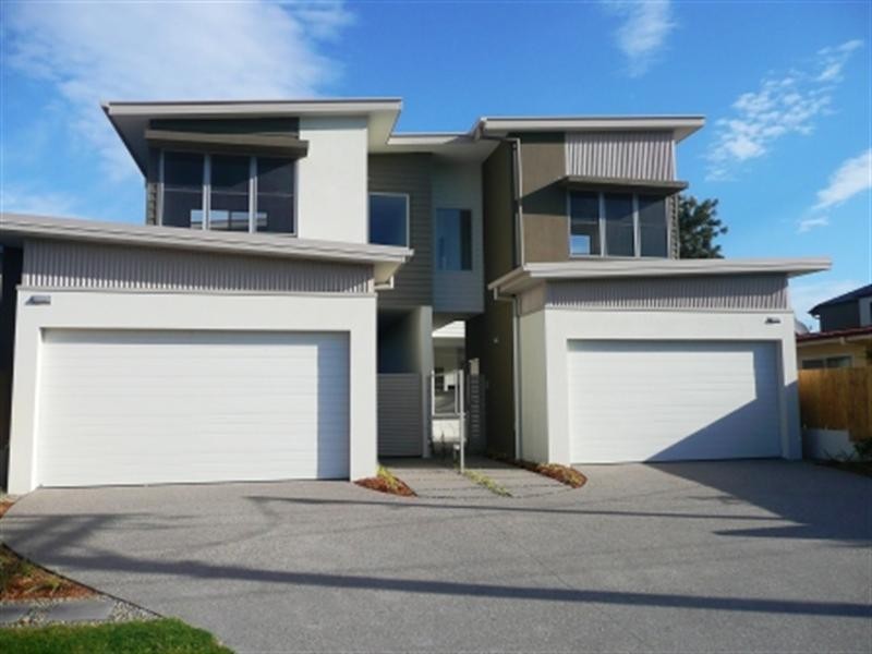 2/32 Parr, Biggera Waters QLD 4216