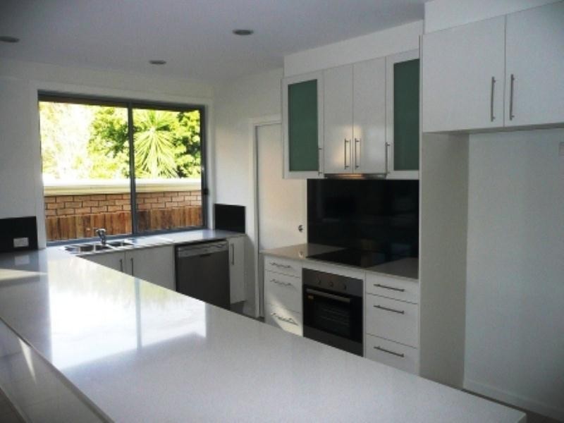 2/32 Parr, Biggera Waters QLD 4216