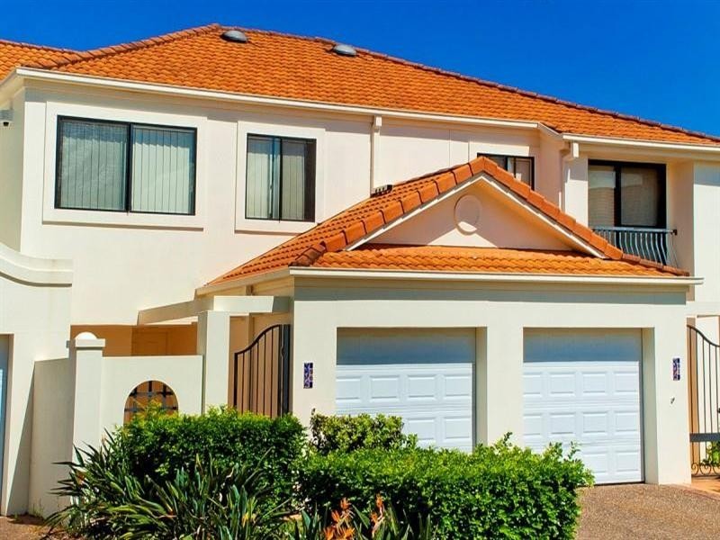 96-60 Caseys Road, Hope Island QLD 4212