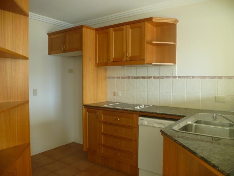 95 John Lund Drive, Hope Island QLD 4212