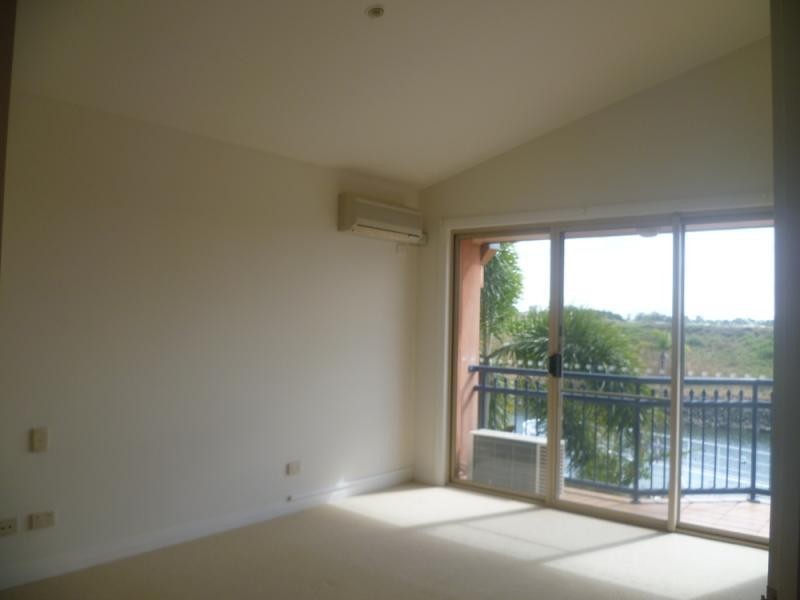 95 John Lund Drive, Hope Island QLD 4212