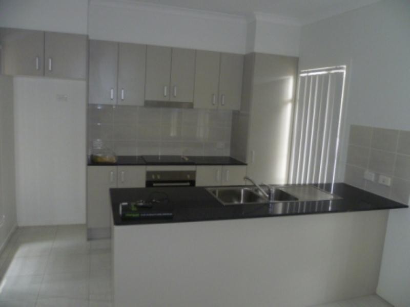 42 Arnaldo Avenue, Augustine Heights QLD 4300