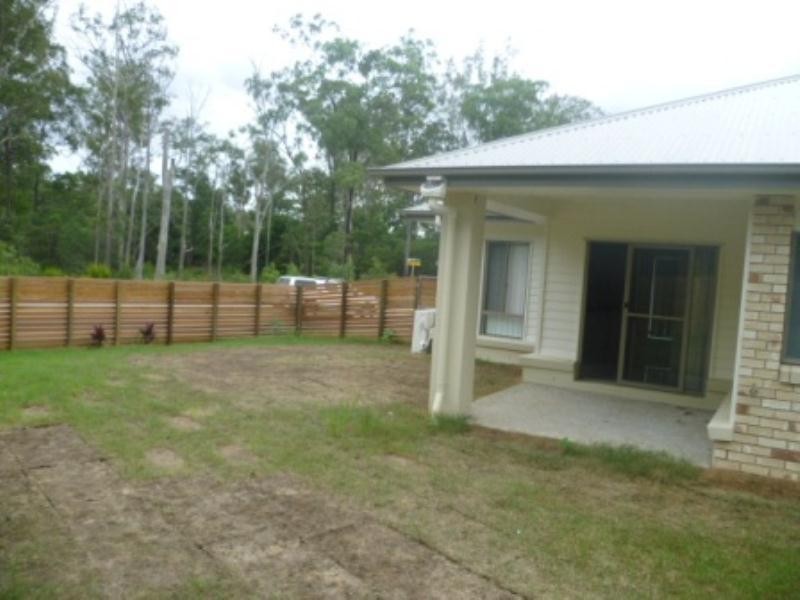 42 Arnaldo Avenue, Augustine Heights QLD 4300