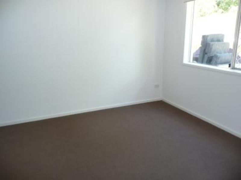 5-5 Anembo Street, Chevron Island QLD 4217