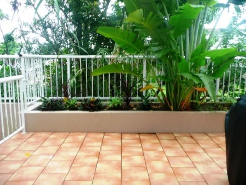 5-5 Anembo Street, Chevron Island QLD 4217