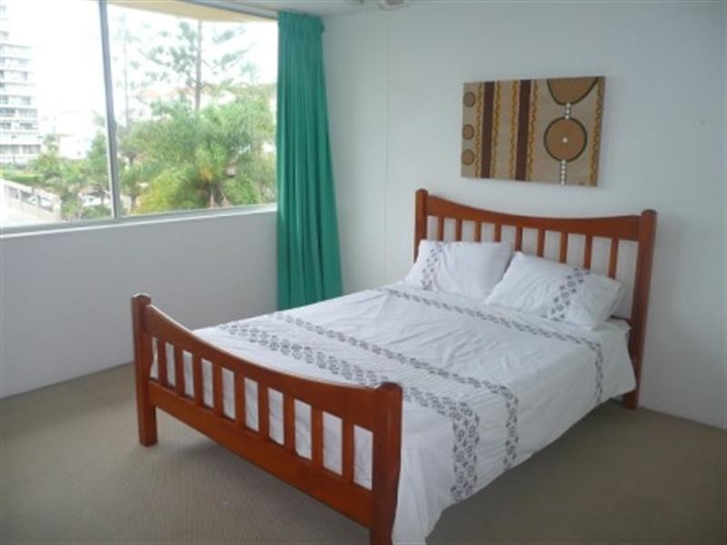 7/3 Old Burleigh Road, Surfers Paradise QLD 4217