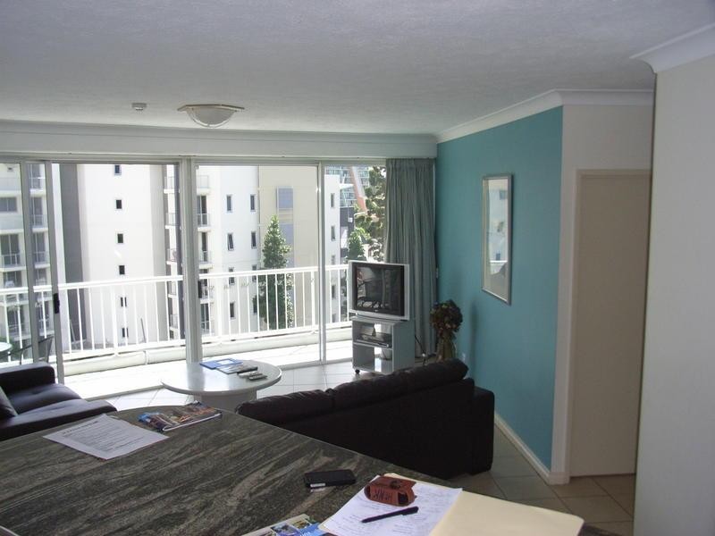 19 Riverview Parade, Surfers Paradise QLD 4217