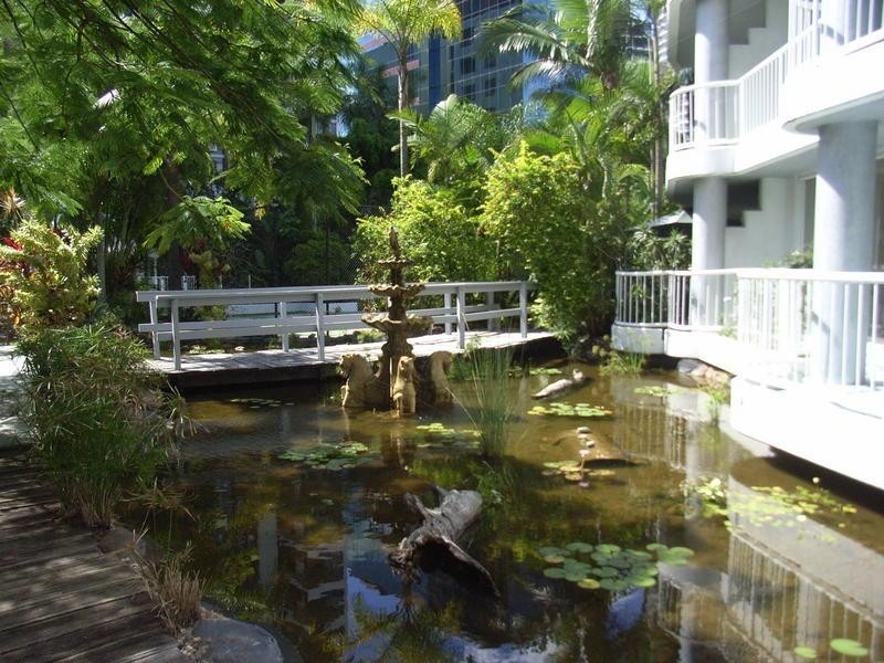 19 Riverview Parade, Surfers Paradise QLD 4217