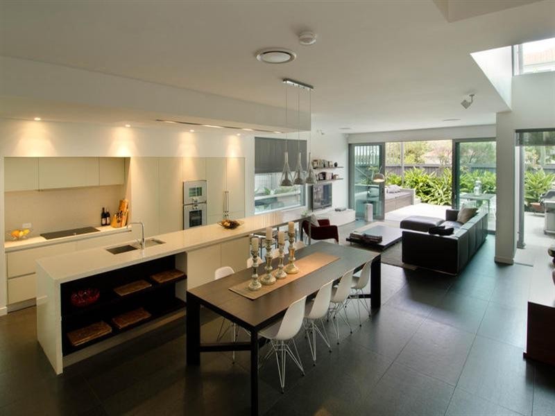 2 446 Marine Parade, Biggera Waters QLD 4216