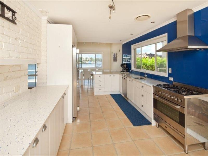 82 Admiralty Drive, Surfers Paradise QLD 4217