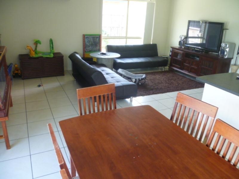 4 Silver Gull Street, Coomera QLD 4209