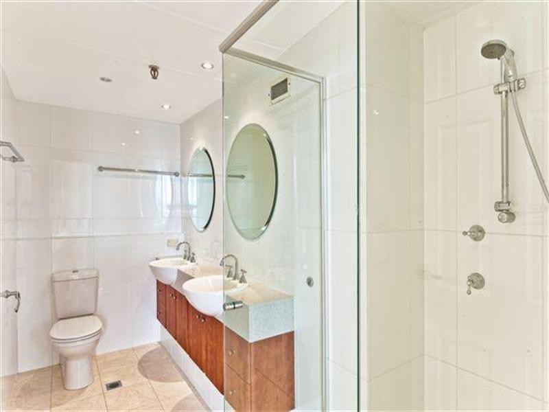 114 The Esplanade, Surfers Paradise QLD 4217