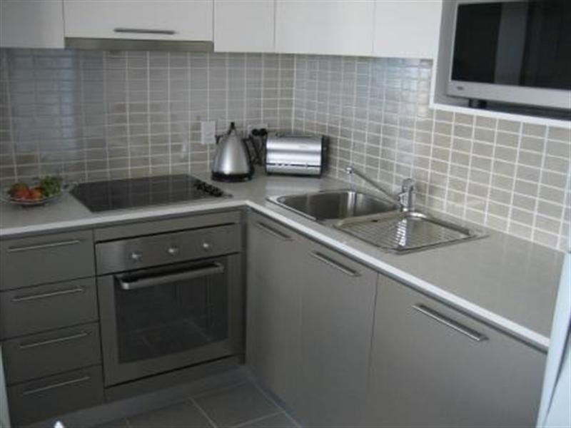 18 Enderley Avenue – Artique, Surfers Paradise QLD 4217