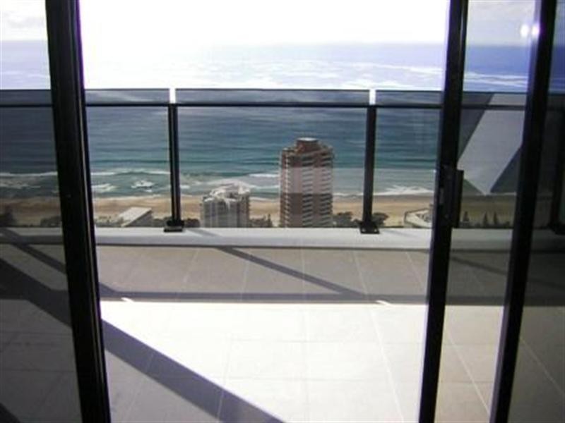 2422-9 Ferny Avenue, Surfers Paradise QLD 4217