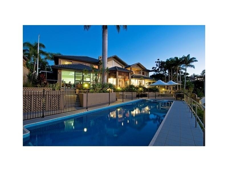 2 Marseille Court, Sorrento QLD 4217