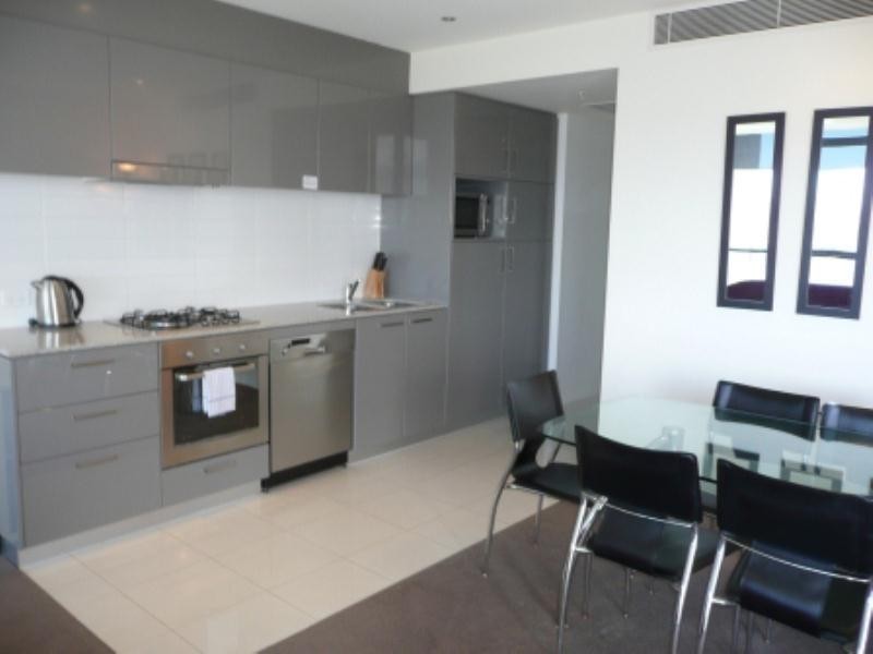 3002-4 Wahroonga Place, Surfers Paradise QLD 4217