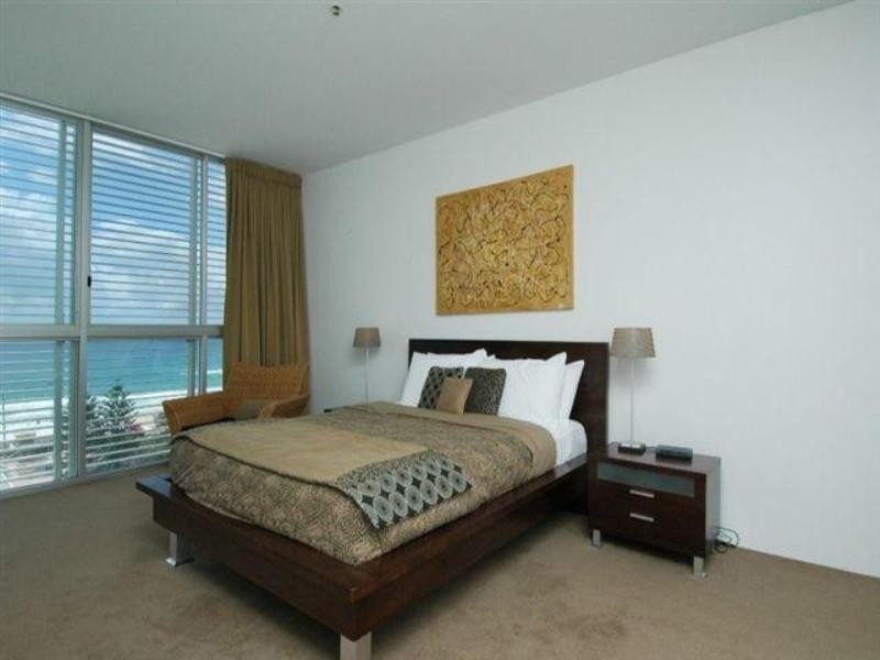 Broadbeach QLD 4218