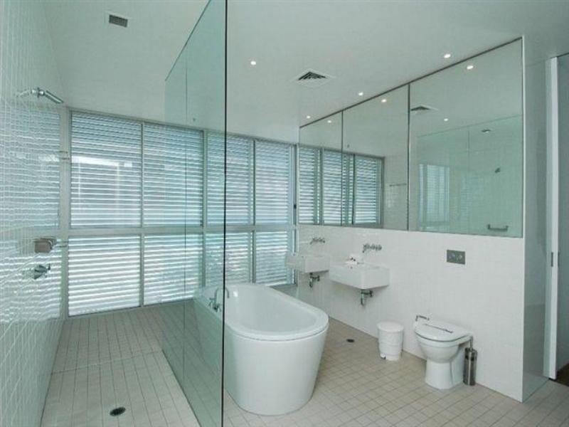 Broadbeach QLD 4218