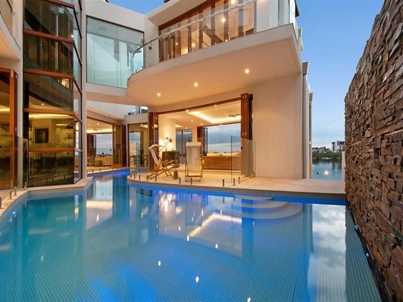 50 Knightsbridge Parade West, Sovereign Islands QLD 4216