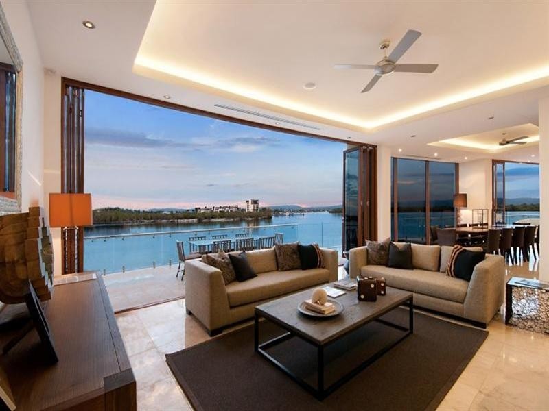 50 Knightsbridge Parade West, Sovereign Islands QLD 4216