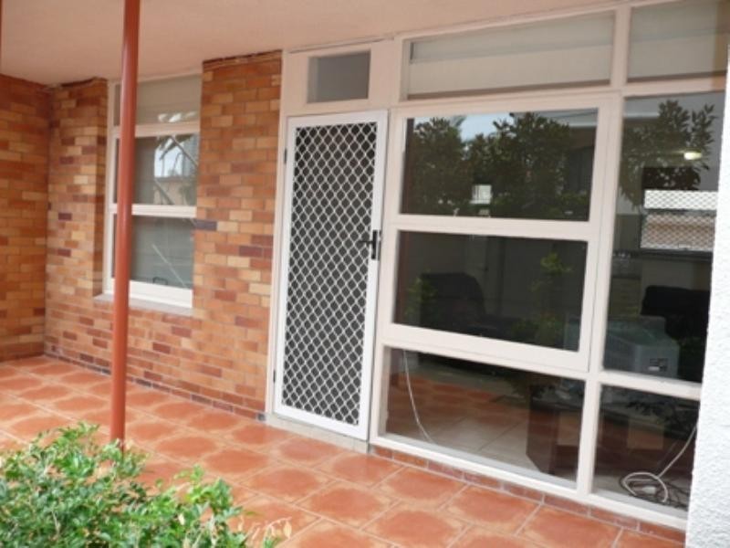 2/14 Paradise Island, Surfers Paradise QLD 4217
