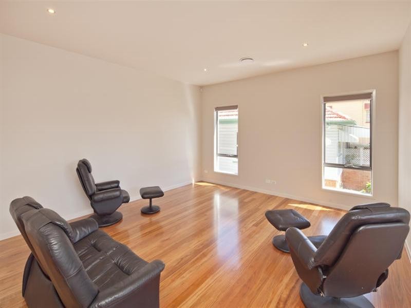 11 Kate Street, Southport QLD 4215