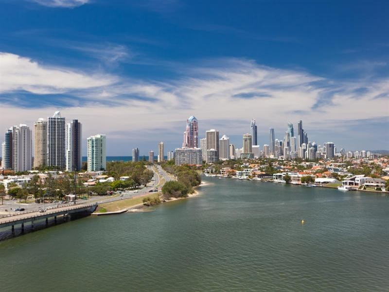 75 Brighton Parade, Southport QLD 4215