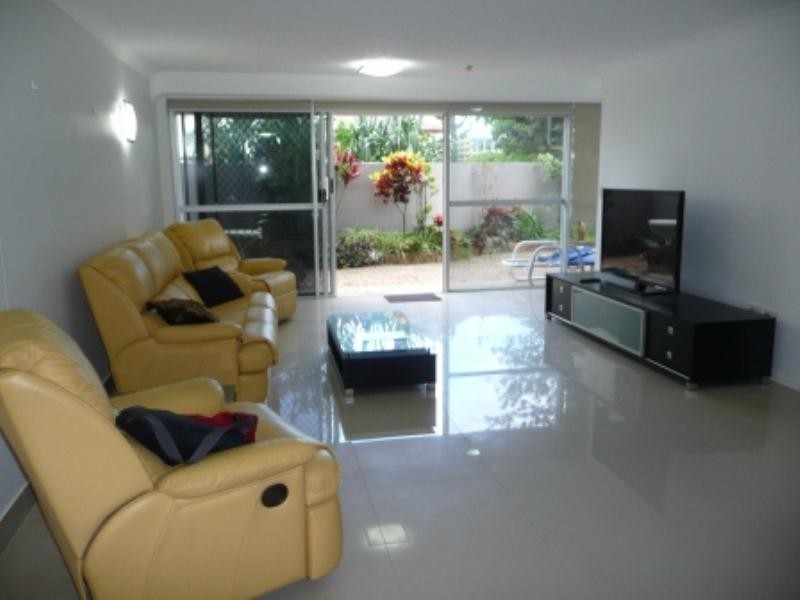 2-6 Aubrey Street, Surfers Paradise QLD 4217