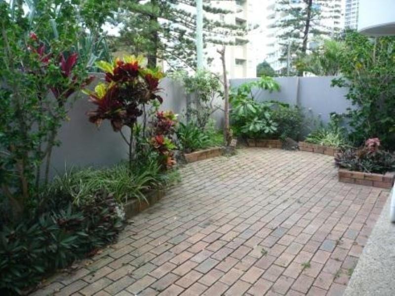 2-6 Aubrey Street, Surfers Paradise QLD 4217