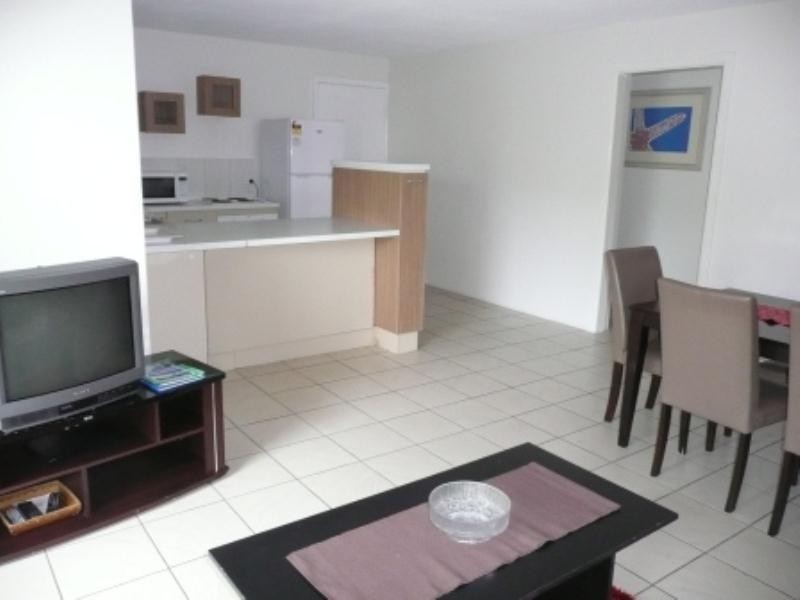 14/45 Watson Esplanade, Surfers Paradise QLD 4217