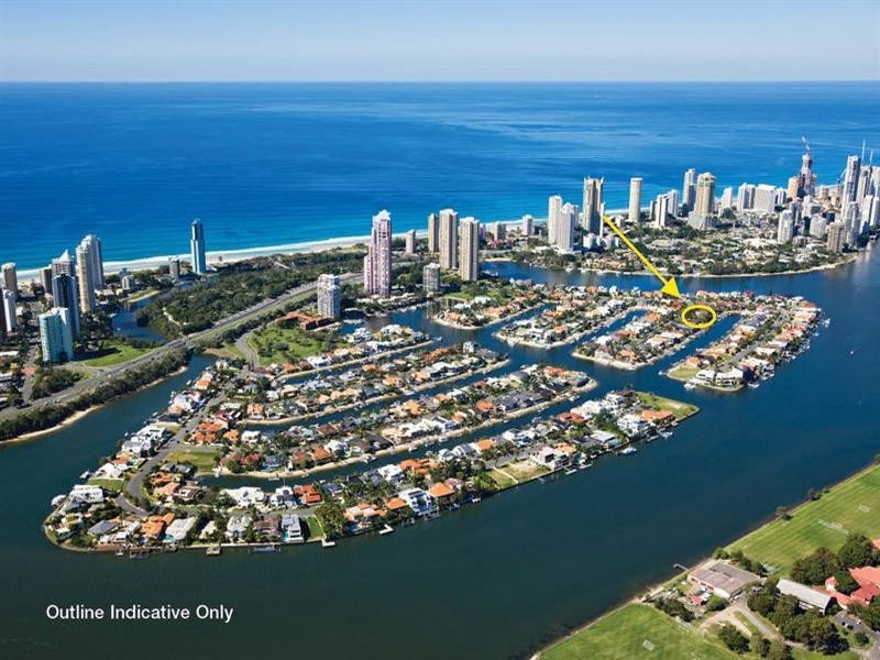 8 Midshipman Court, Surfers Paradise QLD 4217