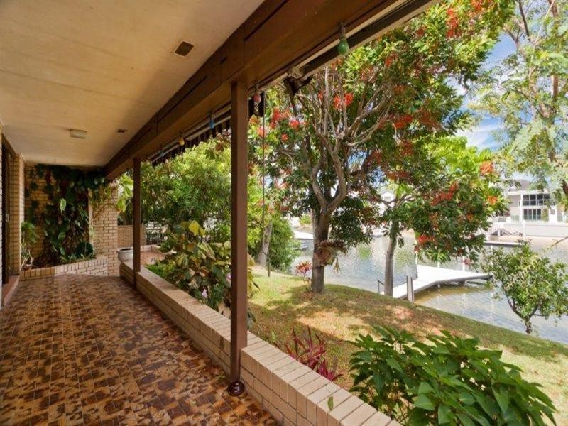 8 Midshipman Court, Surfers Paradise QLD 4217