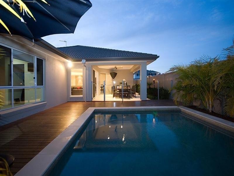 29 Rhodium Drive, Hope Island QLD 4212