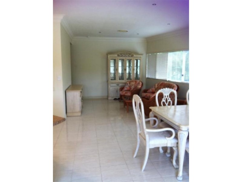 2-1 Pinnaroo Street, Hope Island QLD 4212