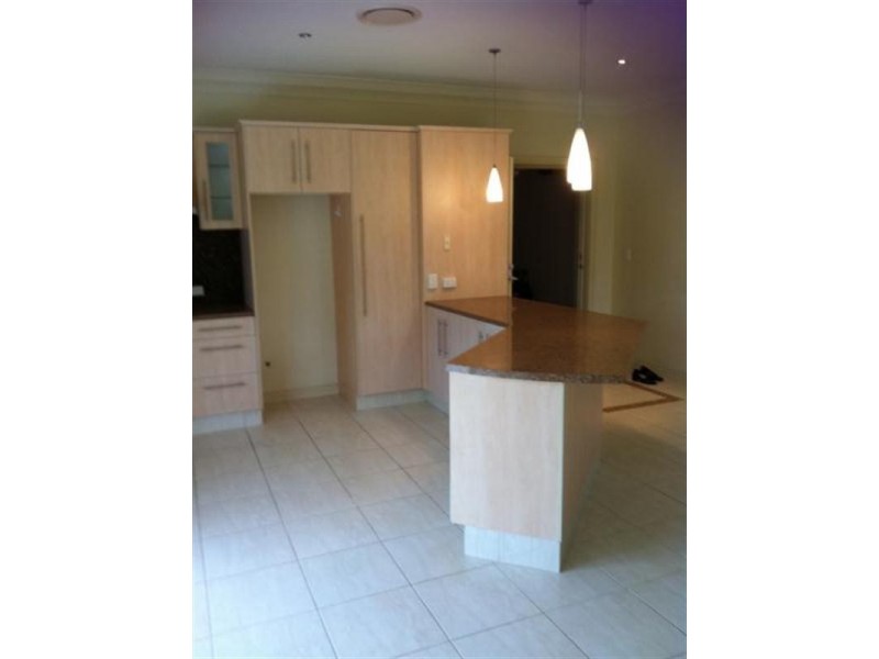 2-1 Pinnaroo Street, Hope Island QLD 4212