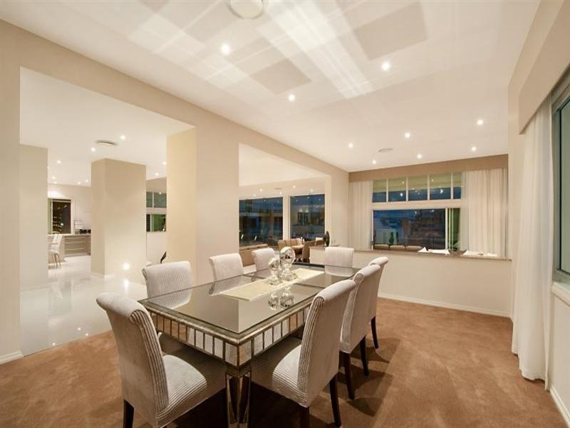 1 – 3 Knightsbridge Parade East, Sovereign Islands QLD 4216