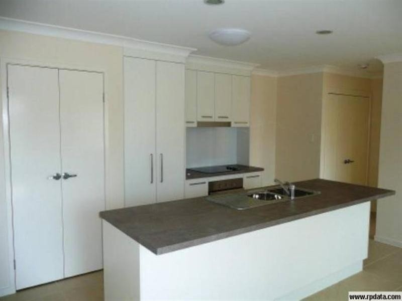 8/3 Benji, Coomera QLD 4209