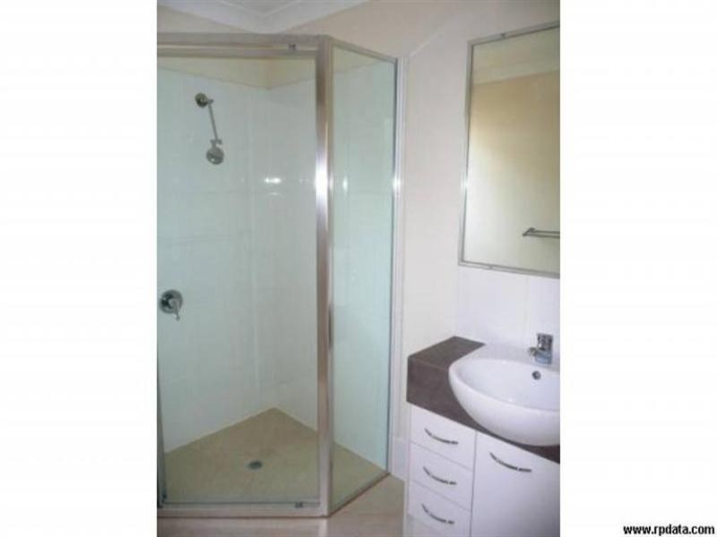 8/3 Benji, Coomera QLD 4209