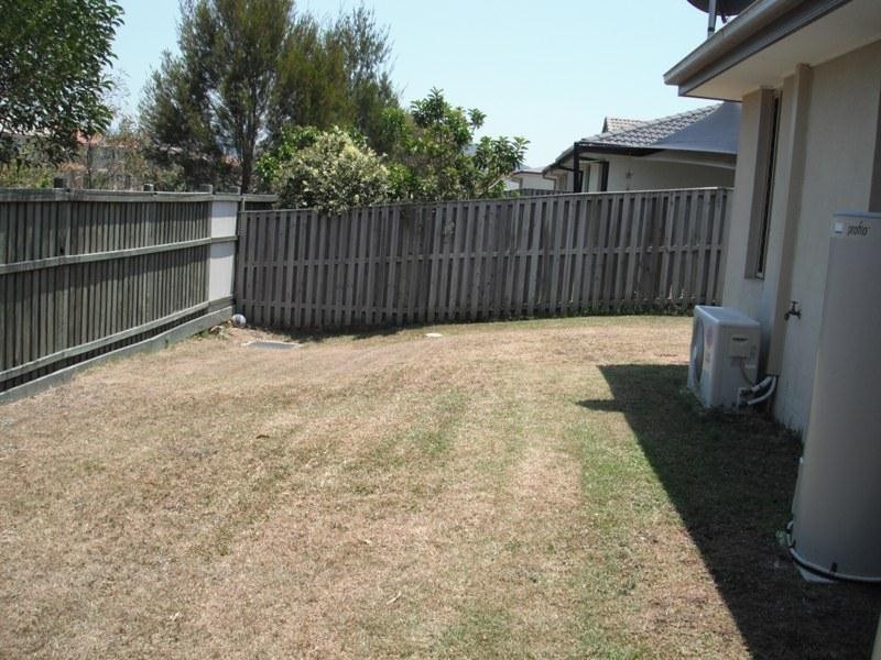 9 Burr Court, Pacific Pines QLD 4211