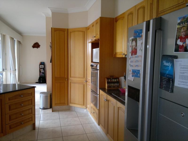 8 Sabrina Avenue, Helensvale QLD 4212